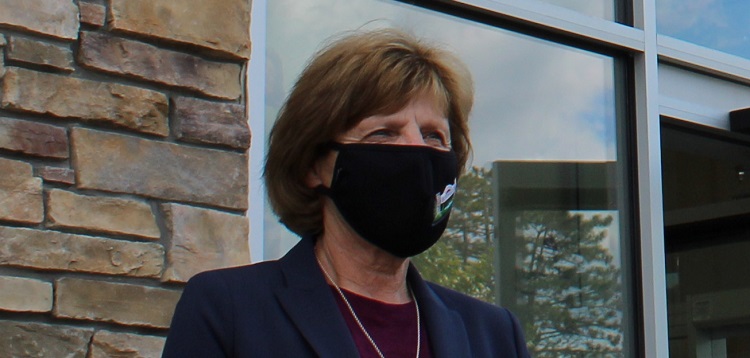Mayor Karin Terziano wears a Town of Huntsville mask at a Premier Ford media conference in September (file photo)