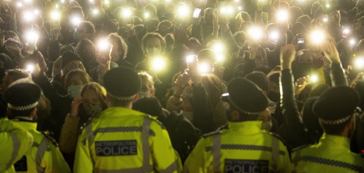 A vigil for Sarah Everard in London (Victoria Jones / PA Images / Getty)