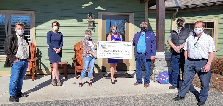 Rotary-Club-of-Huntsville-donates-to-Hospice-Huntsville.jpg
