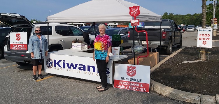 Kiwanis-food-drive.jpg