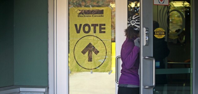 Bylaw enforcement issues warnings about illegal election sign placement