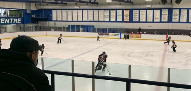 U10 Royals skate away with a win over Barrie