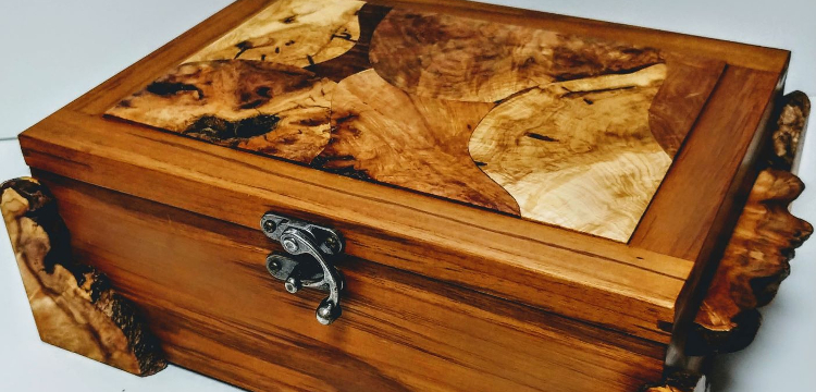 “Burl-esque” by Allen Markle (supplied)