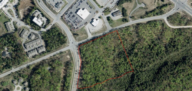 Five-acre commercial development off Hanes Rd to include FreshCo, gets preliminary site plan approval