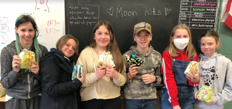 HPS students with moon kits (supplied)