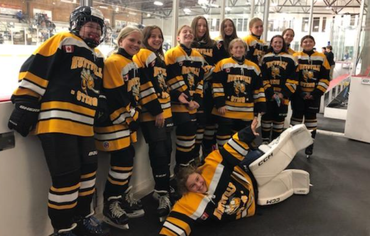 Girls-hockey.png
