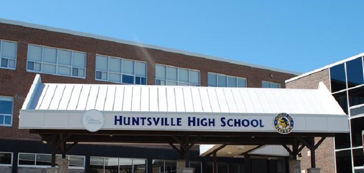 Huntsville-High-School-entrance.jpg