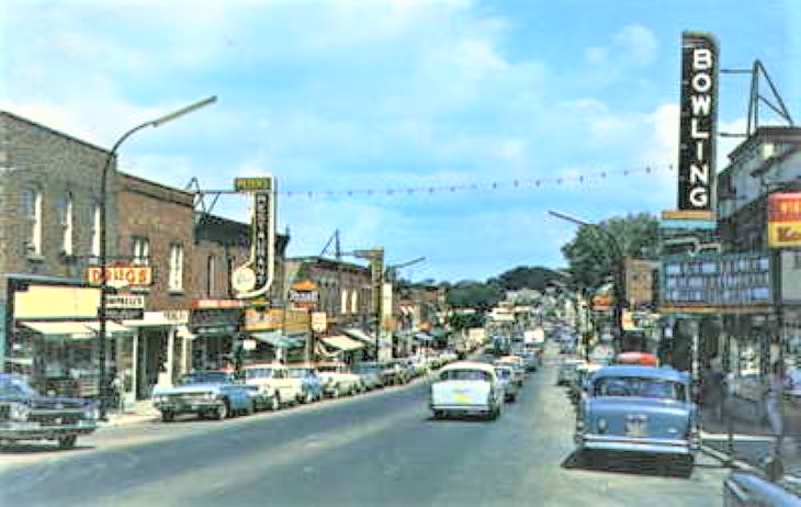 pgqUinmZ-Main-Street-bowling-EDITED-C.jpg