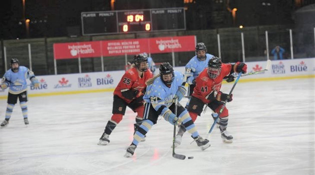 Summer-Rae Dobson signs a 2-year contract with Buffalo Beauts