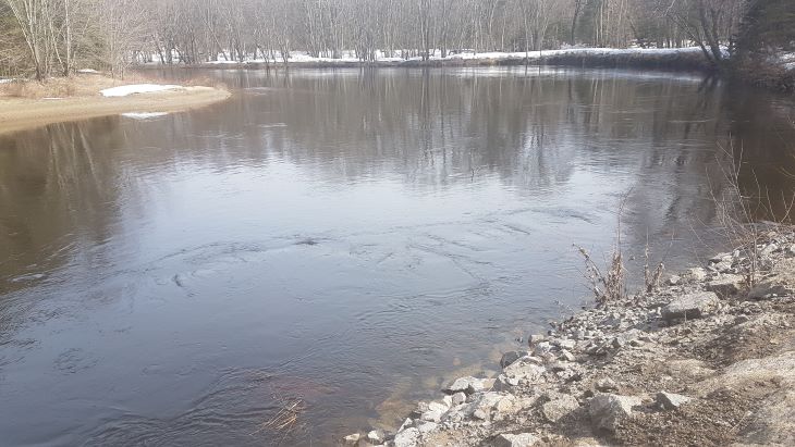 8bhKrkuw-Big-East-River.jpg