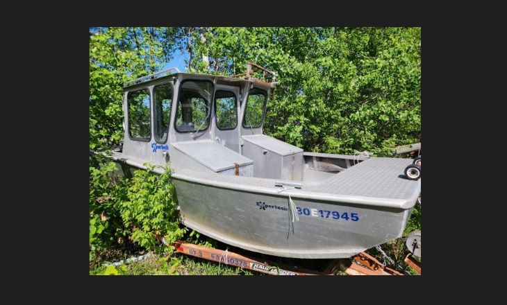 boat-E.jpg