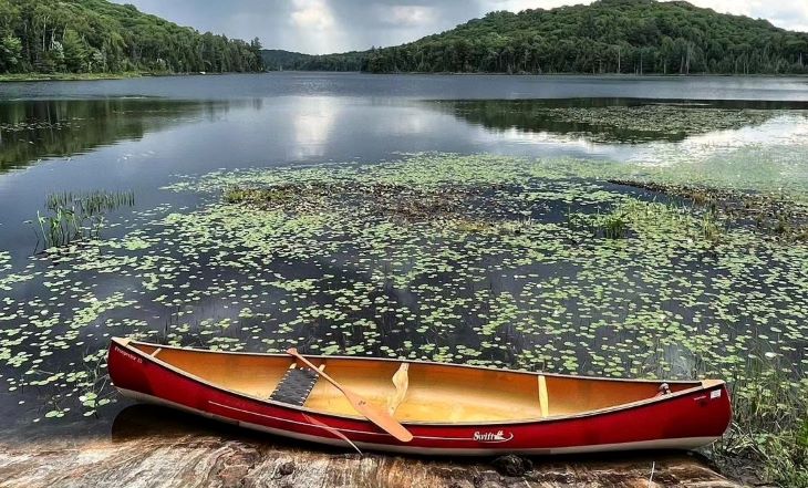 canoe.jpg