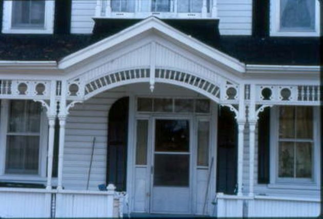 It’s Wayback Wednesday!: 15 Centre Street North | Sponsored by Jamie Lockwood, broker/owner of Sutton Group Muskoka Realty