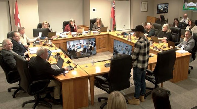 Private sector donates bus shelter for Huntsville
