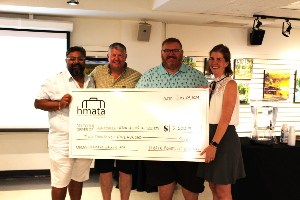 HMATA-cheque-presentation-to-HAHS-June-2024.JPG