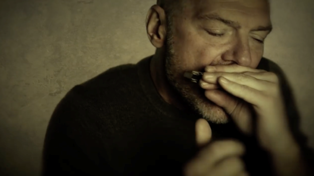 Sound and sight: Les Stroud – World adventurer turns to music