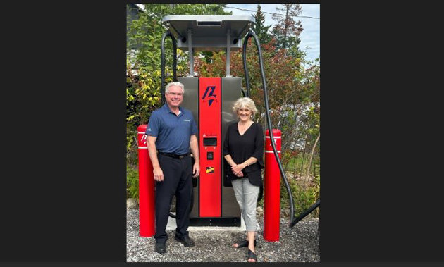 Lakeland and Town of Huntsville announce new EV charging stations