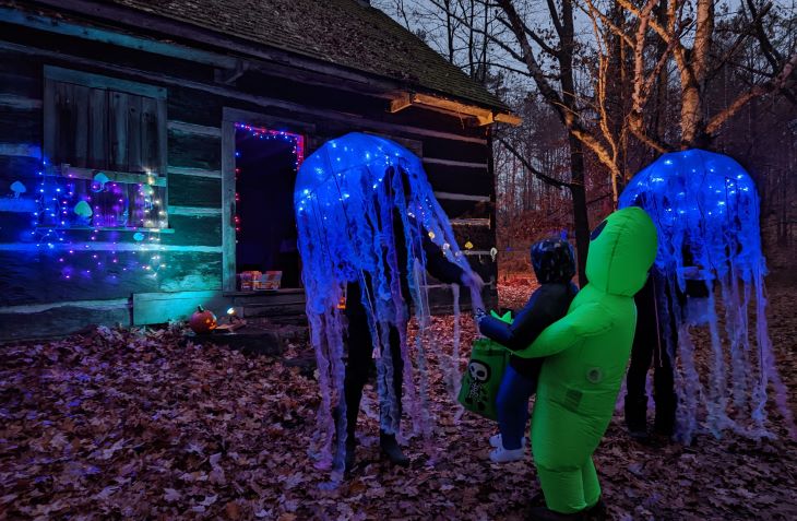 Halloween-muskoka-heritage-place.jpg