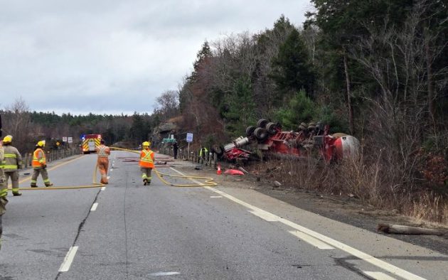 Bracebridge OPP investigates fatal collision involving delivery truck on Hwy 400