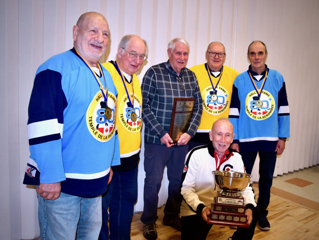 Luncheon recognizes senior’s hockey