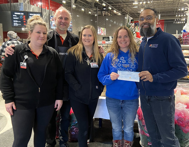 UFCW Locals 175 & 633 members donate $3,000 to the Table Soup Kitchen Foundation