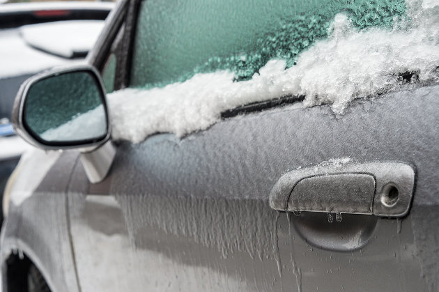 Environment Canada issues freezing rain warning