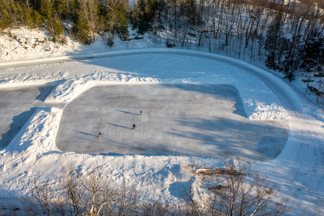 Lions Lookout rink opens for the season