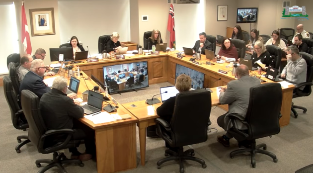 Councillors debate banning election signs from public property