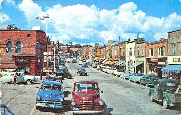 Wayback Wednesday!: Huntsville’s Main Street, 1950s | Sponsored by Jamie Lockwood, broker/owner of Sutton Group Muskoka Realty