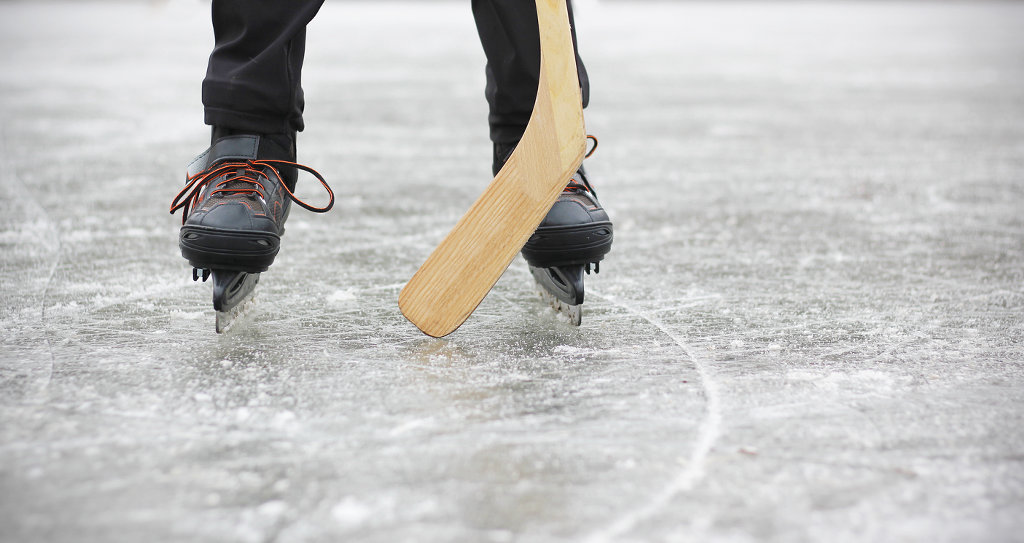 hockey-game.jpg