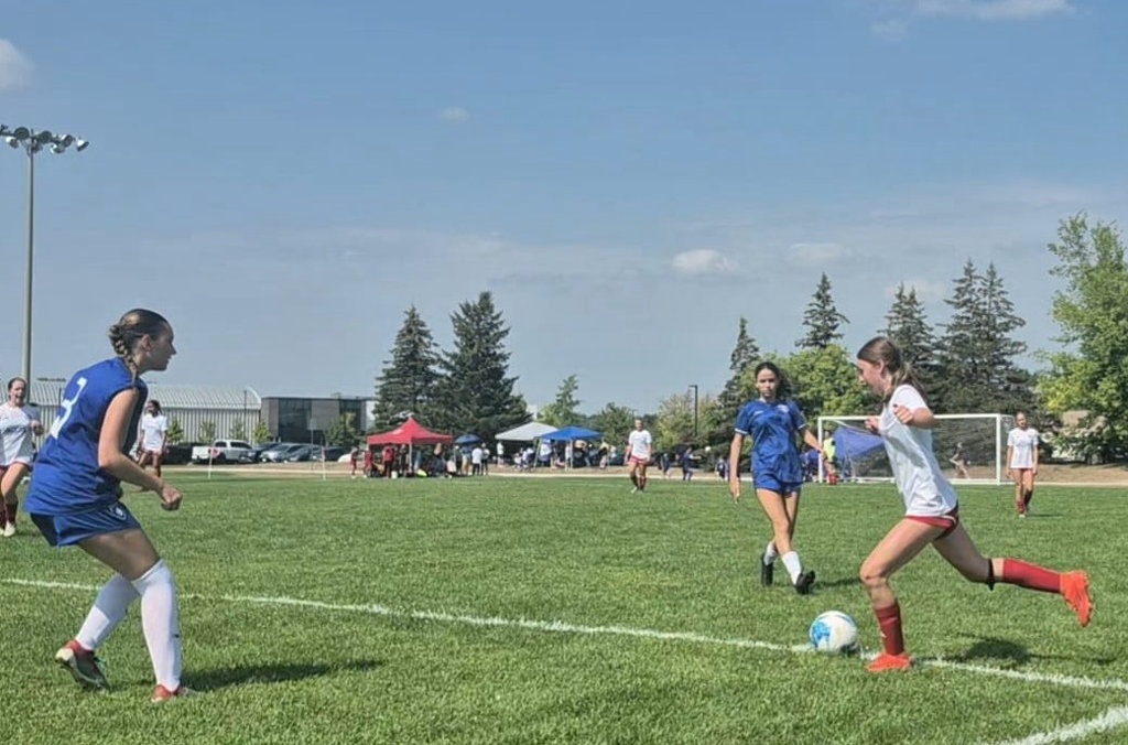 U17-Girls-at-Heart-of-Caledon-Tournament-by-Stephanie-Nasturzio.jpeg