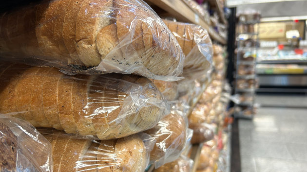 Canadians can now submit a claim in bread price fixing settlement