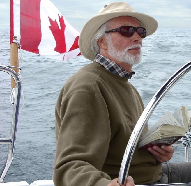 iIE8dOXd-Alex-Tilley-sailing-photo-by-Hilary-Clark-Cole.jpg
