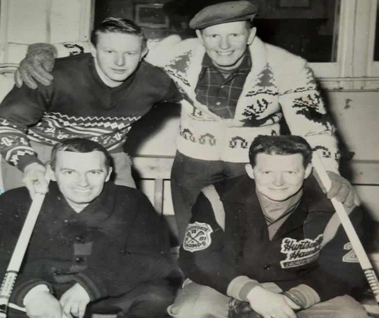 VzZp6NGi-Curling-club-2.png