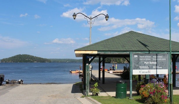 Port-SYdney-beach.jpg