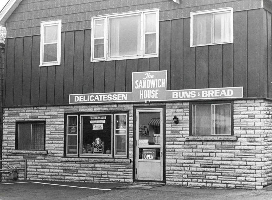 wUypDkB1-Deli.png