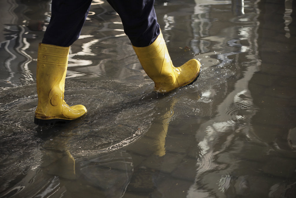 flood-rubber-boots.jpg