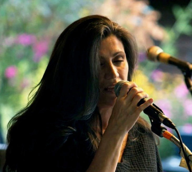 Sound and Sight: Tracey Delfino – Born to Sing