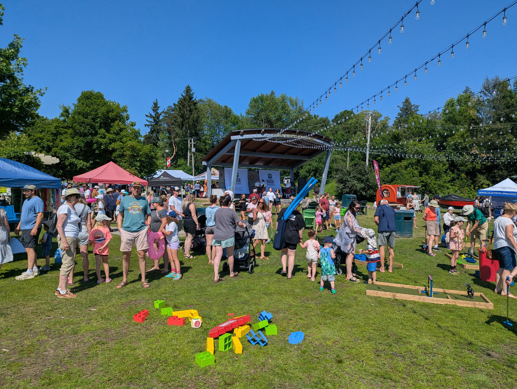 Rotary NyDock Dockfest draws crowds for a day of family fun in Huntsville